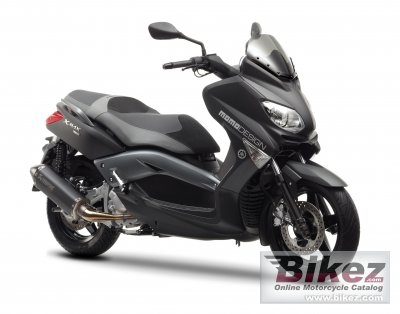2013 Yamaha X-MAX 250 MOMO Design photo